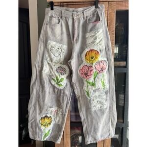 Upcycled Rewash Floral Patchwork Barrel Leg Jeans Gray Acid Wash Boho Size 11/30